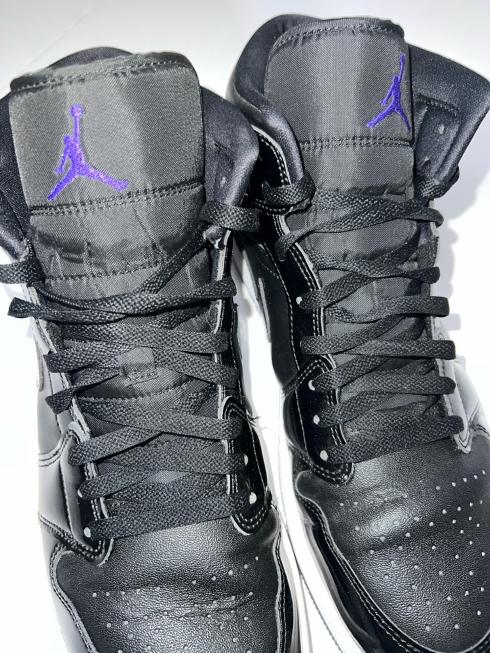 Air Jordan 1 Mid Black Patent Leather Sneakers  Men's size 13 - Picture 10 of 10